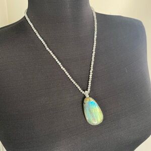 NWT - Malagasy Labradorite Pendant with Beaded Necklace
